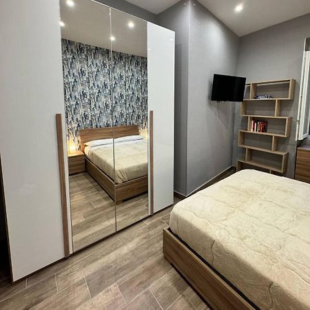 280 Mt Dalla Metro The Mox Luxury Apartament Apartment Napoli Bagian luar foto